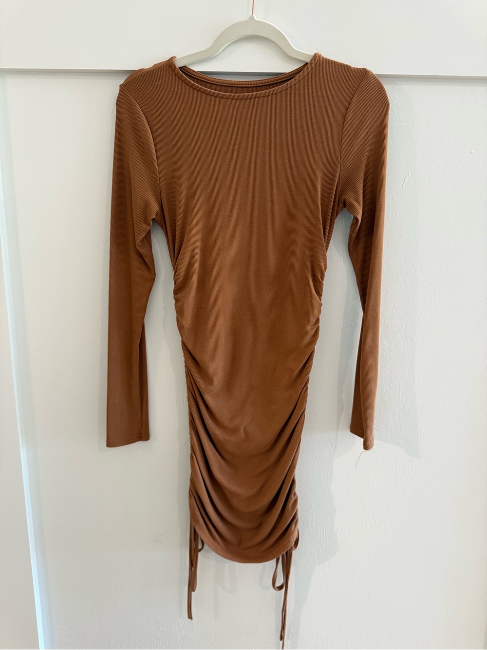 Long-Sleeve Ribbed Ruched Bodycon Dress in Brown
